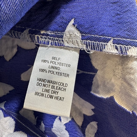 Lulu's White Floral Jacquard Pleated Skater Dress xSmall - Picture 7 of 8